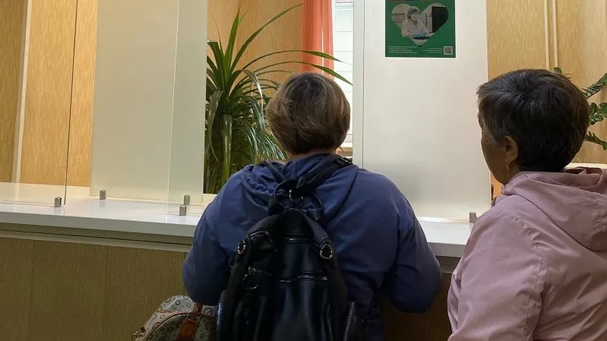 Главная картинка новости: Увлекается ставками на спорт: в Костроме 21-летний парень украл в больнице деньги у пенсионерки