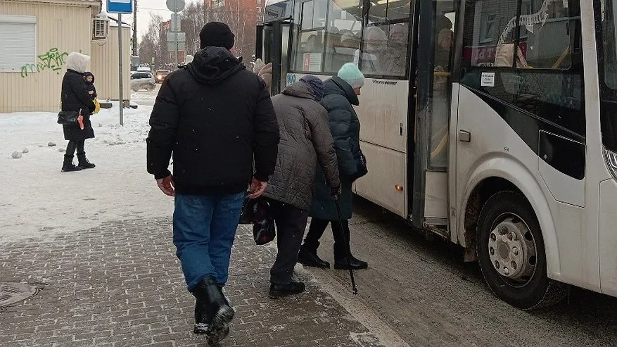 Главная картинка новости: Пассажиров Шарьи оставили без автобусов утром и вечером