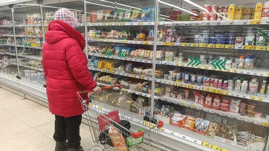 Главная картинка новости: Обходите такой сыр стороной: Роскачество назвало худшие марки сыра — состав оказался с "сюрпризом"