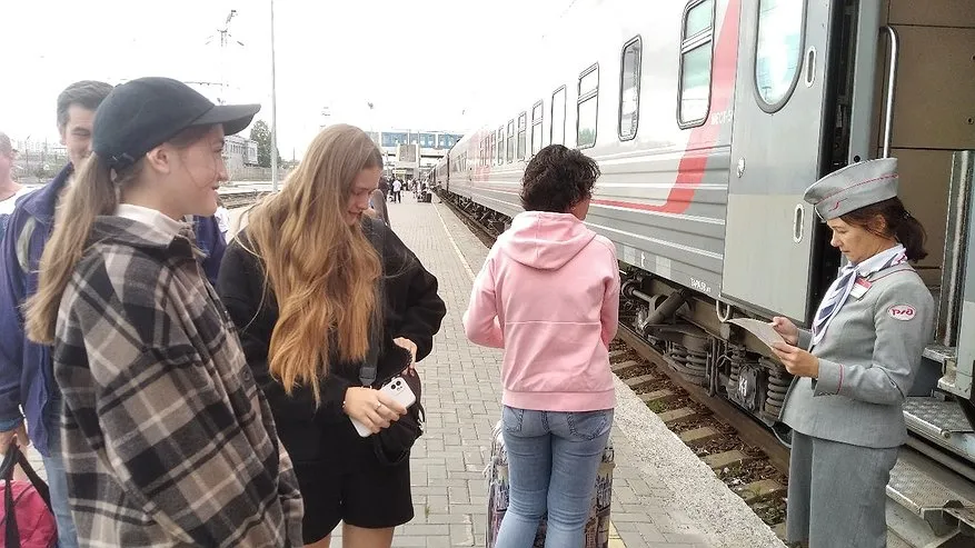 Главная картинка новости: Эту услугу проводники РЖД обязаны оказать в купе и плацкарте: однако сами никогда не предложат — секрет бывалых путешественников