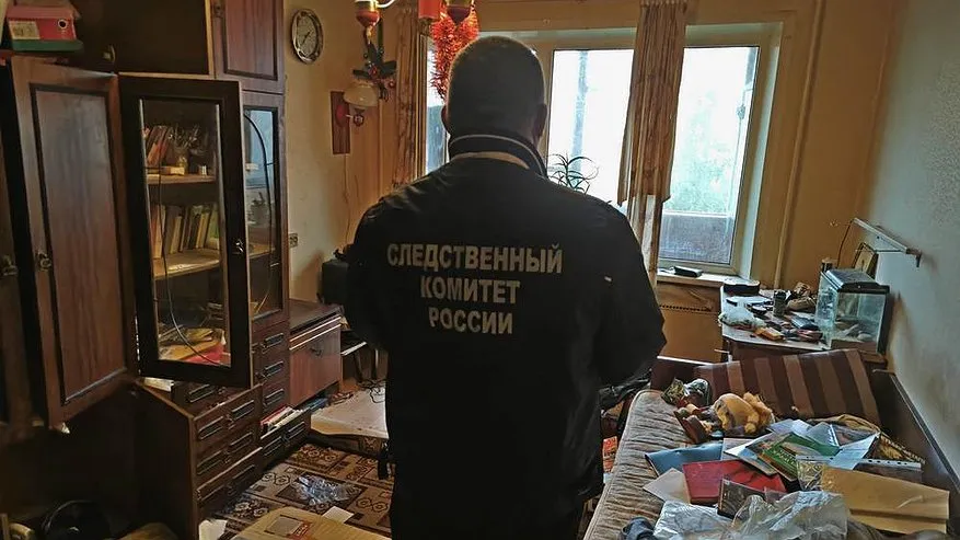 Главная картинка новости: В Костроме в одной из квартир обнаружили труп мужчины