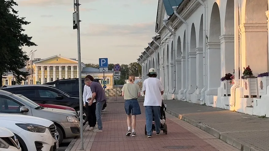 Главная картинка новости: "Репетиция лета в апреле": синоптики обрадовали россиян аномальной жарой до +25 градусов