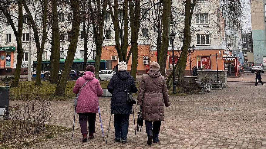 Главная картинка новости: В феврале выплатят сразу две пенсии. Пенсионеров предупредили о важном решении в 2025 году