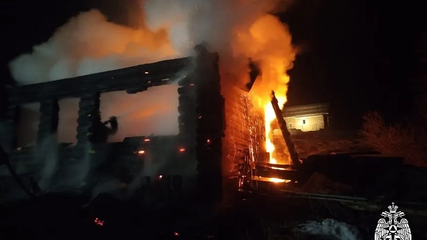 Главная картинка новости: В Нерехтском районе при пожаре погиб мужчина