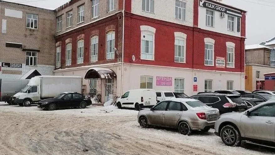 Главная картинка новости: В Костроме распродают "Фабрику имени Октябрьской революции"
