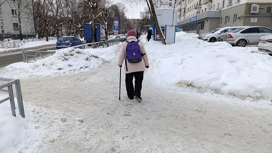 Главная картинка новости: Пенсионеров, которые живут в квартире одни, призвали оформить новую льготу: приятный сюрприз
