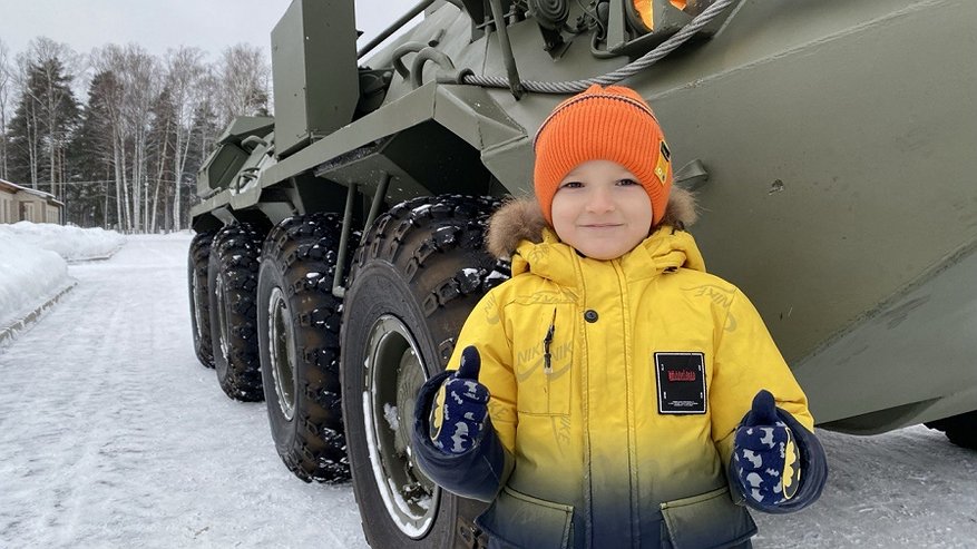 Костромской губернатор стал Дедом Морозом для 5-летнего Георгия