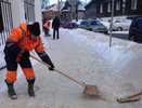 В Костроме принялись усиленно расчищать тротуары