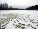 Трещит по швам: лед на реке Кострома с сегодняшнего дня стал особенно опасным