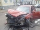 На Советской произошла крупная авария с участием двух автомобилей