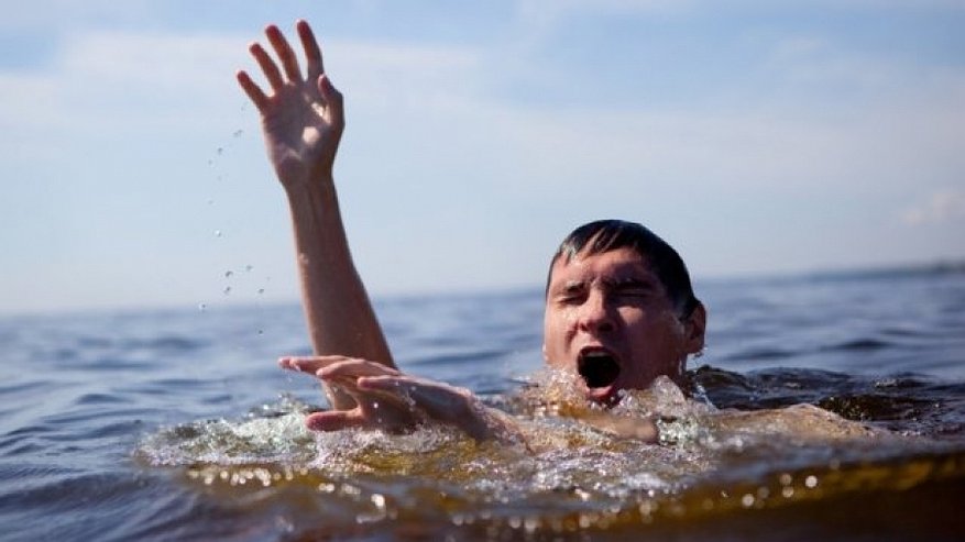 Во время купания под Костромой утонул мужчина