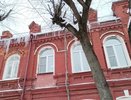В Костроме проверили, как убирается снег с крыш