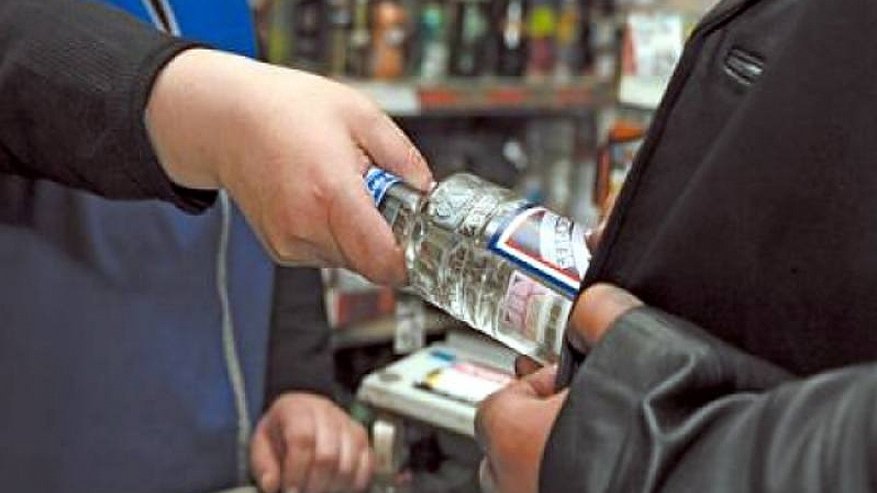 Магазин в Костроме попался на продаже спиртного в неурочное время 4 раза подряд
