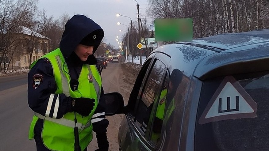 В выходные костромичи 200 раз пытались нарушить правила дорожного движения