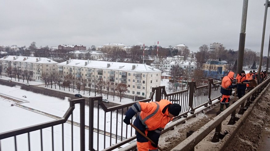 Костромские дорожники усиленно борются с последствиями снегопада