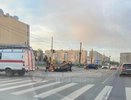 В Костроме около торгового центра перевернулся автомобиль