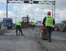 На мост через Волгу вышли работать почти 100 человек