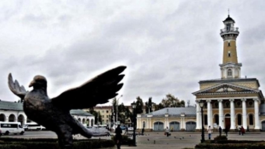  Возвращение бронзового голубя: памятник подбросили на газон в центре
