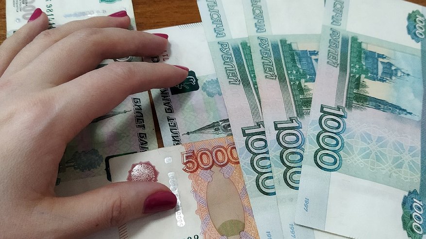 Костромской госуниверситет пообещал лучшим абитуриентам 100 тысяч рублей