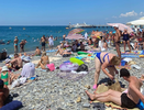 8000 рублей за ужин и заблеванные пляжи: отпускники из Геленджика жалуются на испорченный отдых