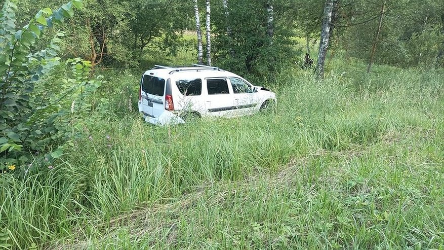 Под Костромой два подростка попали в больницу после столкновения мотоцикла с «Ладой»