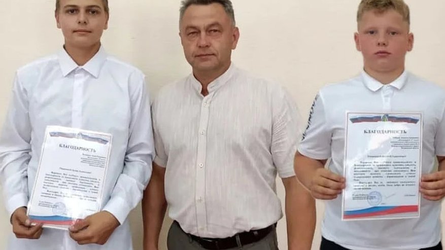 Главная картинка новости: Под Костромой школьники спасли мужчину от гибели