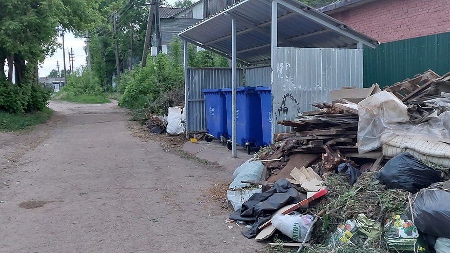 Главная картинка новости: В Костромской области снизили тарифы на вывоз мусора
