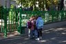 Миниатюра новости: В госдуме предложили начислять родителям школьников 15 тысяч рублей