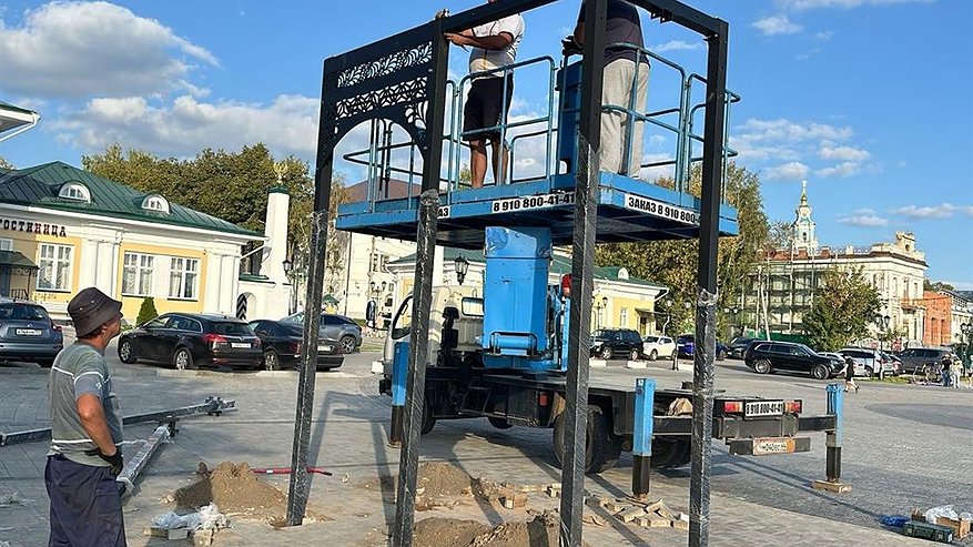 Главная картинка новости: В Костроме Московскую заставу скоро украсят чугунные качели