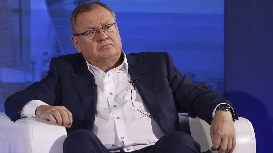Главная картинка новости: Глава ВТБ Андрей Костин: «Снижение ключевой ставки возможно не раньше середины 2025 года»