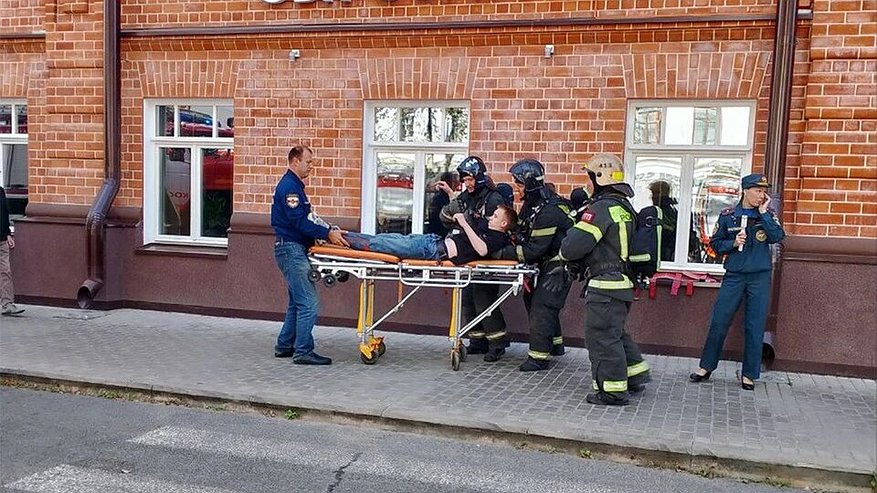 Главная картинка новости: Клубы дыма и вой пожарных машин в центре Костромы напугали горожан