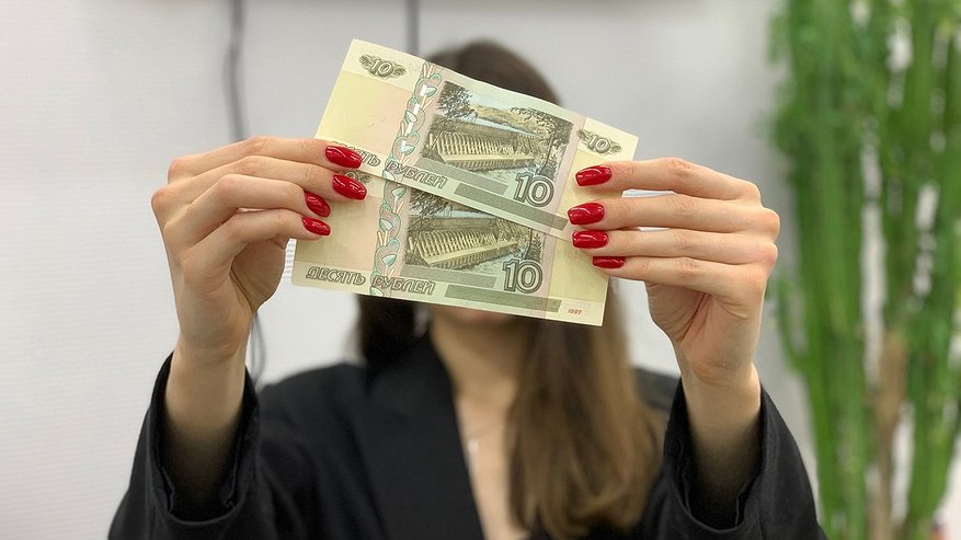 Главная картинка новости: Костромич от безделья 150 раз подал в суд на банк