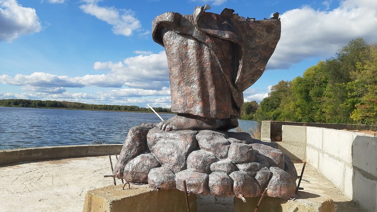 Главная картинка новости: В Костроме около Волги установят статую Андрея Первозванного