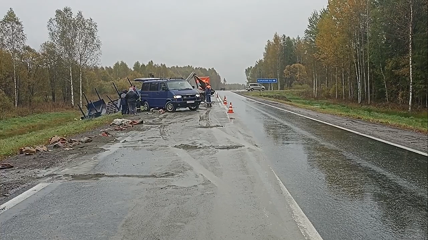 Главная картинка новости: В Костромской области произошло смертельное ДТП из-за отцепившегося прицепа "Камаза"