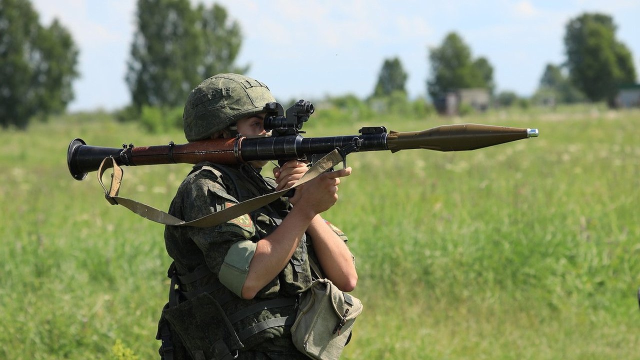 Главная картинка новости: За ночь над регионами России перехватили 113 дронов