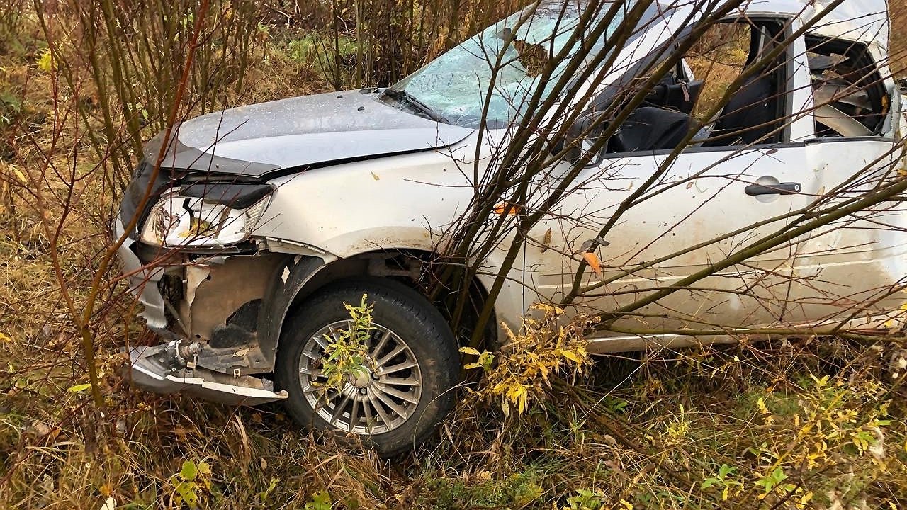 Главная картинка новости: В Вохомском районе произошло смертельное ДТП с двумя погибшими