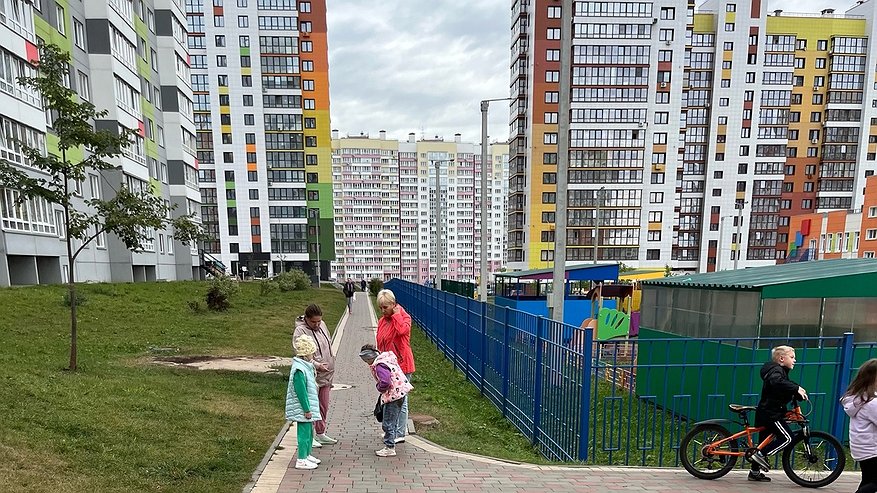 Главная картинка новости: Костромич больше трех лет не пускал домой собственного ребенка