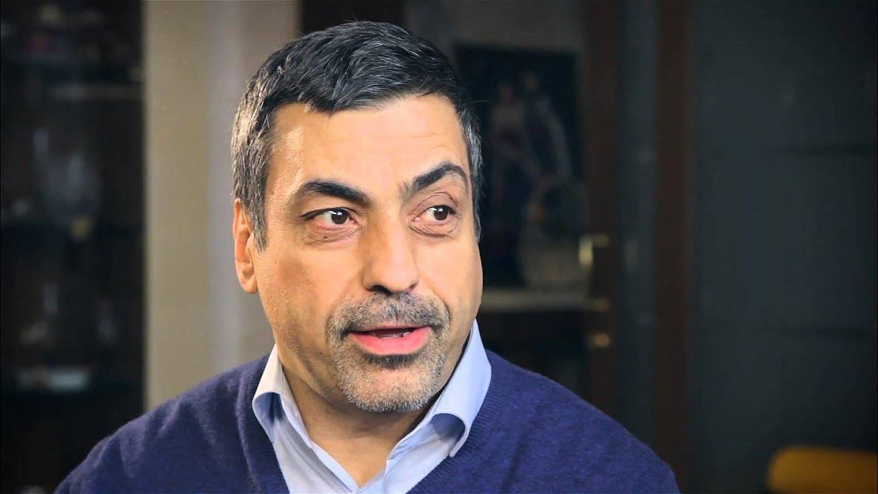 Главная картинка новости: Роковая встреча растопчет или вознесет на небеса: Павел Глоба предрек 3 знакам столкновение с человеком из прошлого в ноябре