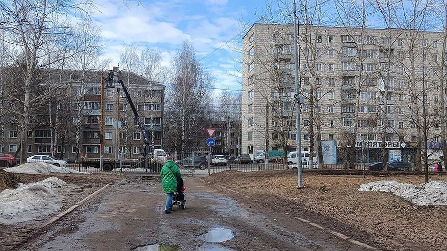 Главная картинка новости: В Госдуме предложили четырехдневную рабочую неделю для многодетных семей