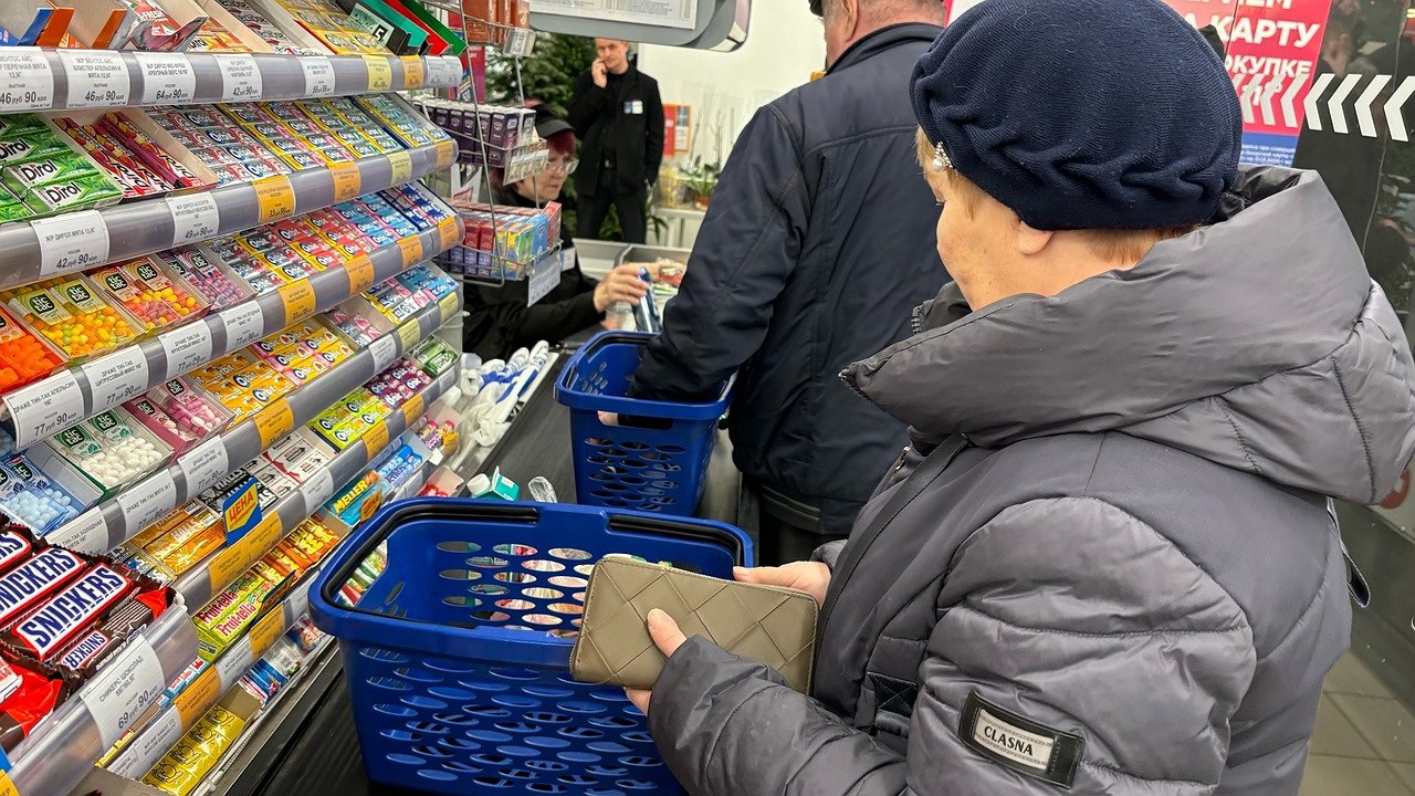 Главная картинка новости: Перед Новым годом пожилым россиянам перечислят от 6 до 18 тысяч рублей: Голикова сообщила о введении «тринадцатой пенсии»?