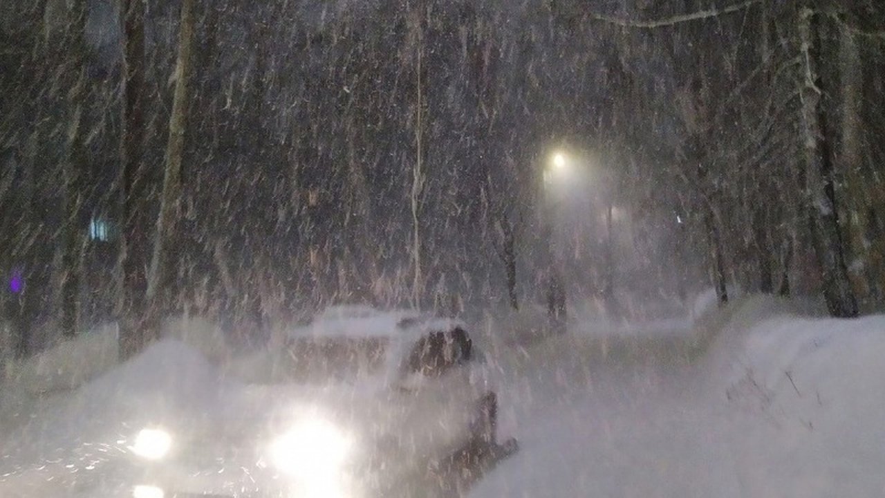 Главная картинка новости: "В декабре начнется такое, чего не было с 1881 года": синоптики дали новый прогноз - первый зимний месяц в России прогремит на весь мир как самый аномальный