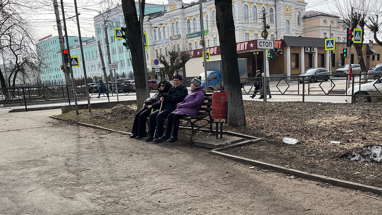 Главная картинка новости: Указ одобрен и подписан – российским пенсионерам объявили о разовой выплате в 15 000 рублей с 7 декабря