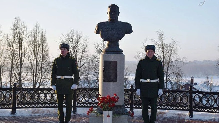 Главная картинка новости: В Костроме 9 декабря в день Героев Отечества перекроют улицу Дзержинского