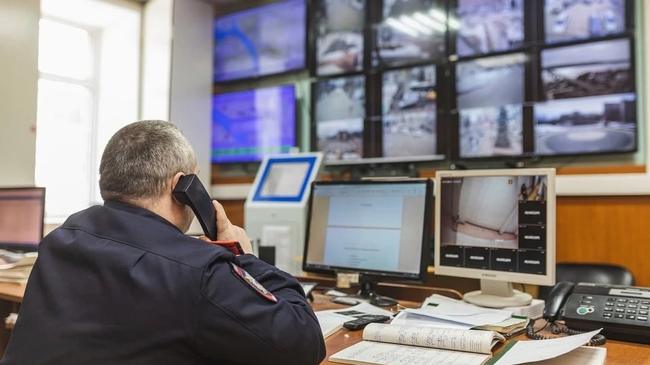 Главная картинка новости: Будьте бдительны: костромичей просят не общаться с агрессивными и грубыми сотрудниками Следственного комитета