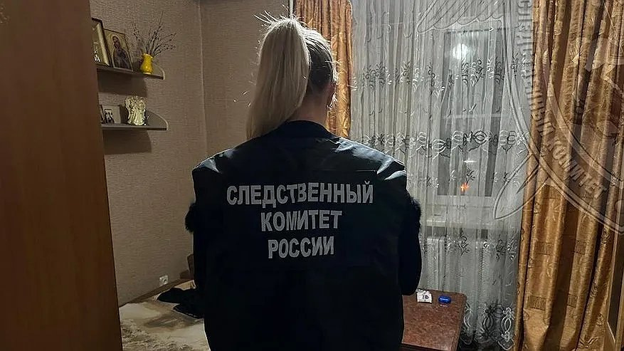 Главная картинка новости: В Костроме из окна дома выпал 80-летний пенсионер