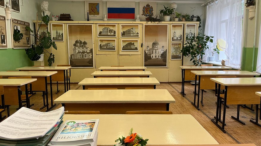 Главная картинка новости: Весенние каникулы снова передвинули из-за ситуации в стране — власти озвучили новые даты