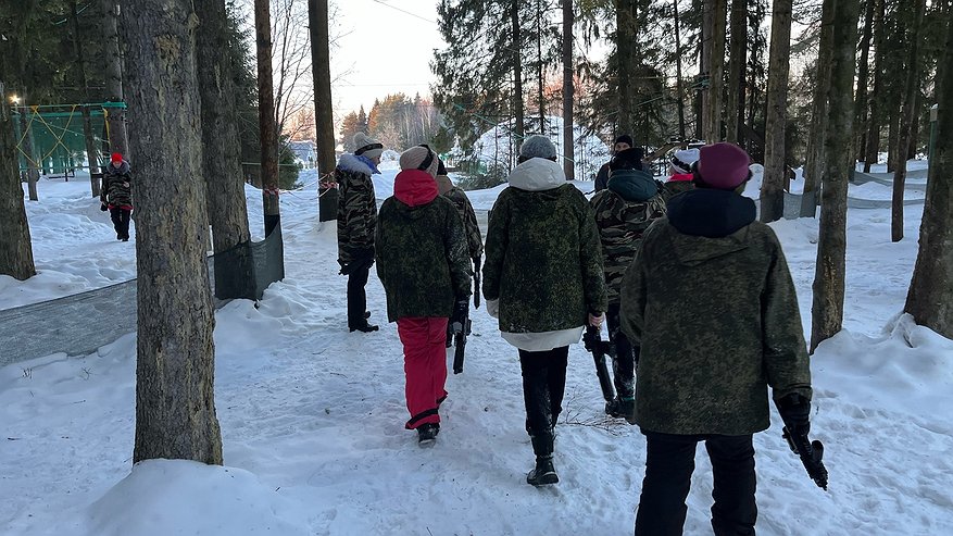Главная картинка новости: В Костроме школьник разбил голову во время игры в лазертаг: суд вынес решение организаторам