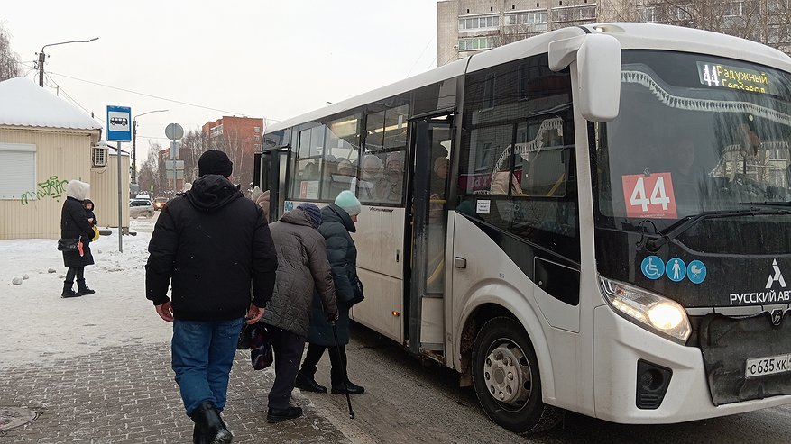 Главная картинка новости: В Шарье запустили новый автобусный маршрут для школьников