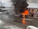 В Костроме на пересечении улиц Галичской и Смирнова сгорела припаркованная "ГАЗель"