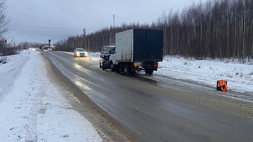 Главная картинка новости: В Красное-на-Волге в ДТП пострадал водитель "Шкоды"
